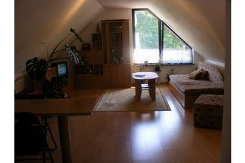 Slovacia Chata Turčianske Teplice, Exteriorul